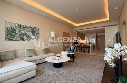 Apartment - 1 Bedroom - 2 Bathrooms for rent in The Palm Tower - Palm Jumeirah - Dubai