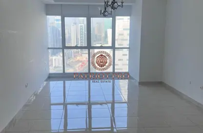 شقة - 1 حمام للايجار في ذا كورت تاور - الخليج التجاري - دبي