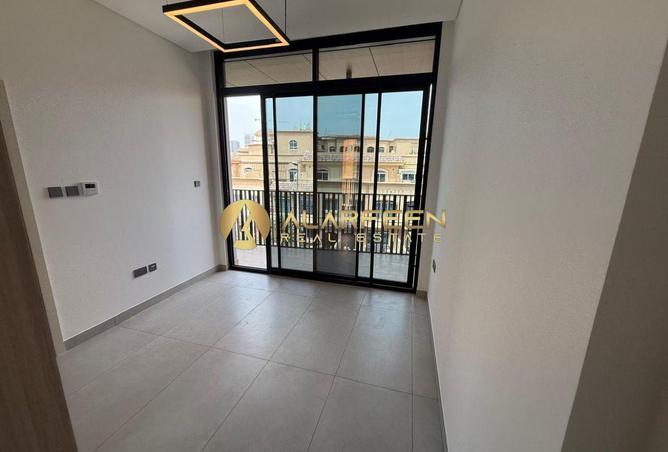 79833159 - Property Image 2