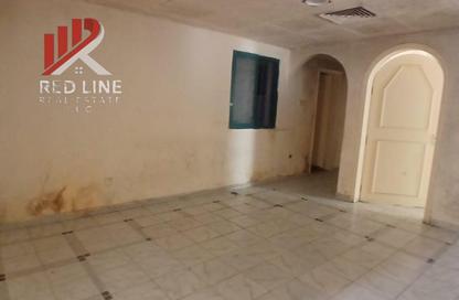 Apartment - 2 Bedrooms - 2 Bathrooms for rent in Qasimia 10 building - Al Mahatta - Al Qasimia - Sharjah