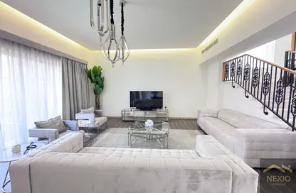 Villa - 4 Bedrooms - 5 Bathrooms for rent in Nad Al Sheba Villas - Nad Al Sheba 3 - Nad Al Sheba - Dubai