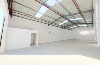 Warehouse - Studio - 1 Bathroom for rent in Wadi AL AIN 1 - Al Noud - Al Ain Warehouse - Studio - 1 Bathroom for rent in Wadi AL AIN 1 - Al Noud - Al Ain