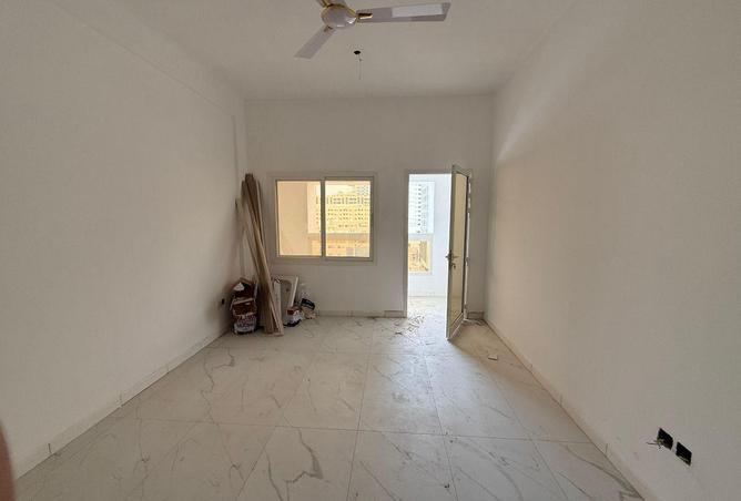 87461411 - Property Image 3