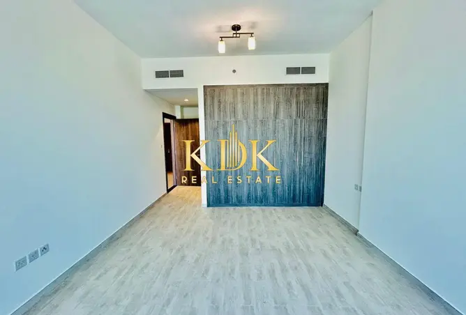 156010145 - Property Image 2