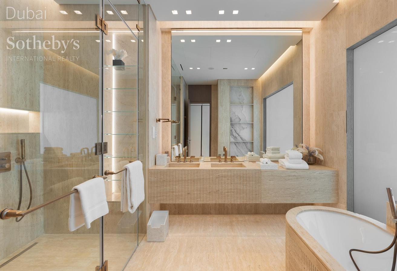 Elevated JBR Apartment with Gulf Views photo 12
