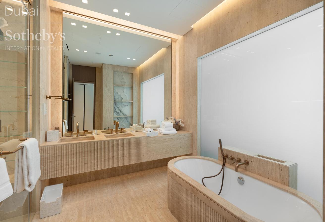 Elevated JBR Apartment with Gulf Views photo 15