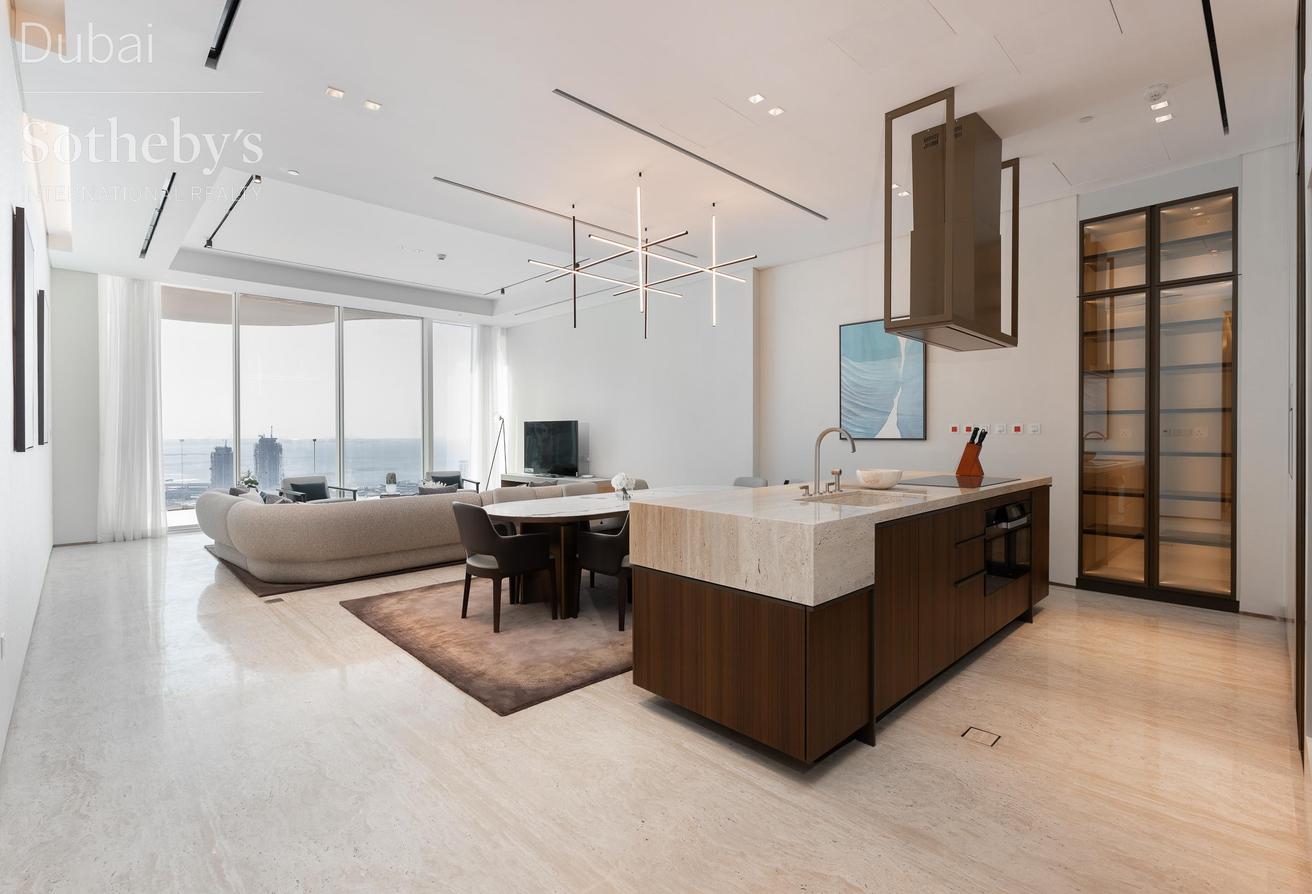 Elevated JBR Apartment with Gulf Views photo 6
