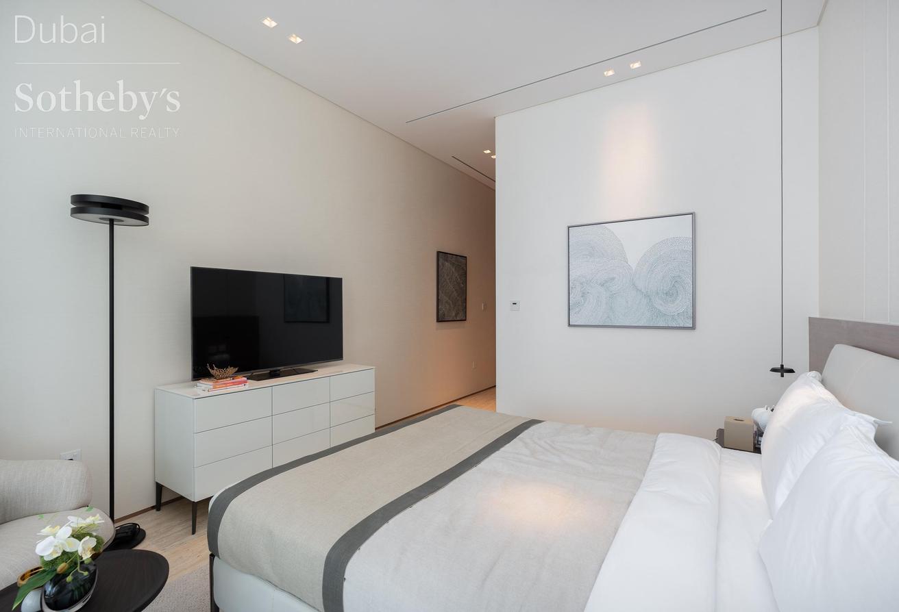 Elevated JBR Apartment with Gulf Views photo 14