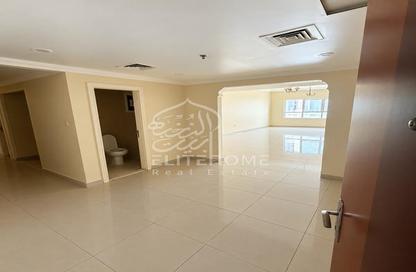 Apartment - 3 - 3 for rent in Bin Kamil Tower - Al Khan Lagoon - Al Khan - Sharjah