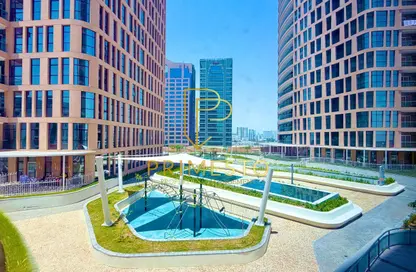 شقة - 2 غرف نوم - 3 حمامات للايجار في يونايتد سكوير - الخالدية - أبوظبي