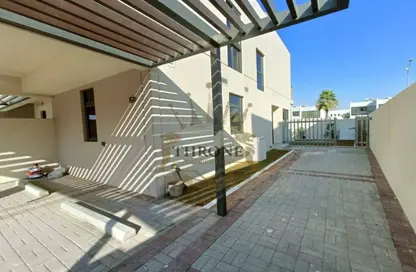 Townhouse - 3 Bedrooms - 5 Bathrooms for sale in Zinnia - Damac Hills 2 - Dubai