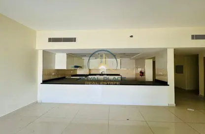 شقة - 2 غرف نوم - 3 حمامات للايجار في بروفايل ريزيدنس - مدينة دبي الرياضية - دبي