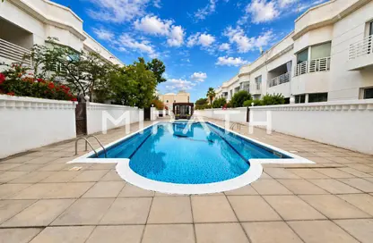 Villa - 4 Bedrooms - 4 Bathrooms for rent in Jumeirah 2 Villas - Jumeirah 2 - Jumeirah - Dubai