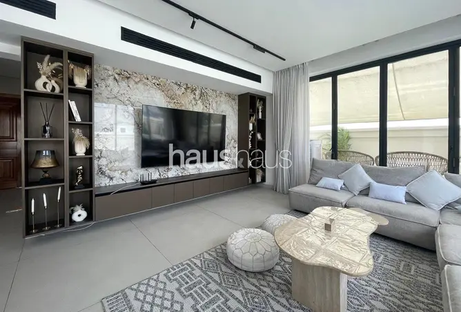 104690660 - Property Image 2