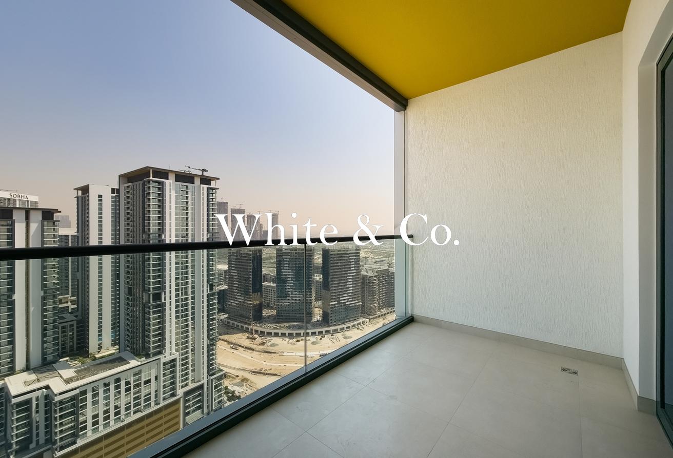 Corner Unit | Outstanding Views | Unique photo 9
