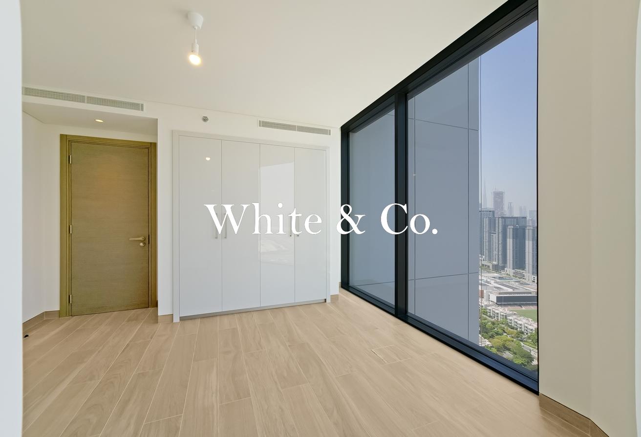 Corner Unit | Outstanding Views | Unique photo 12