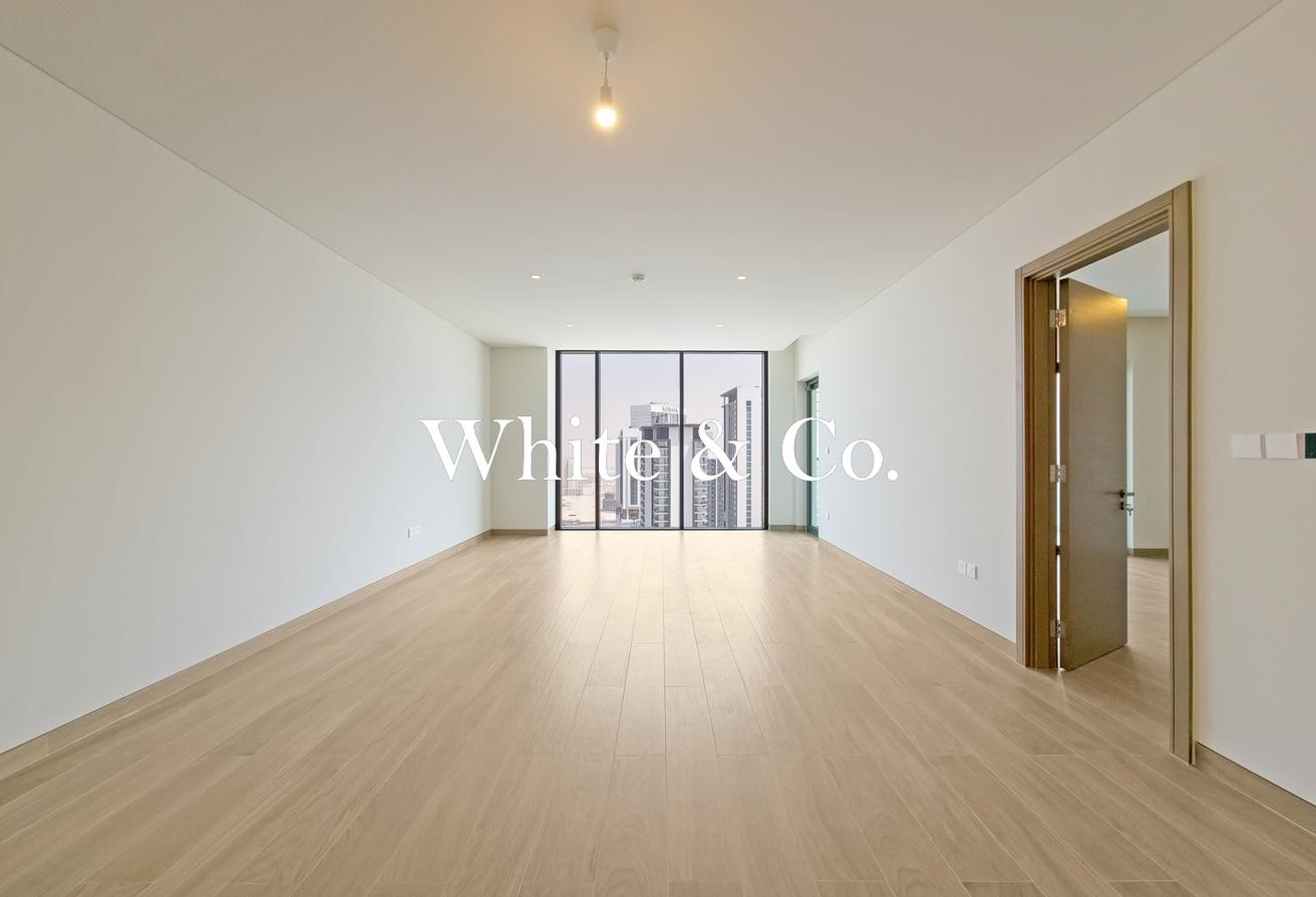 Corner Unit | Outstanding Views | Unique photo 5