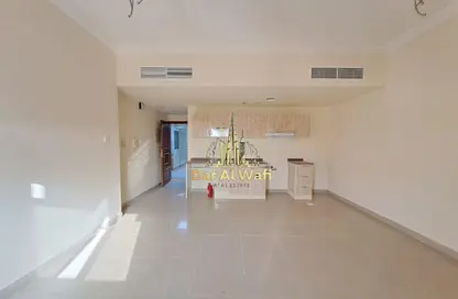 Apartment - Studio - 1 Bathroom for rent in Al Hafeet Tower 7 - Al Nahda - Sharjah