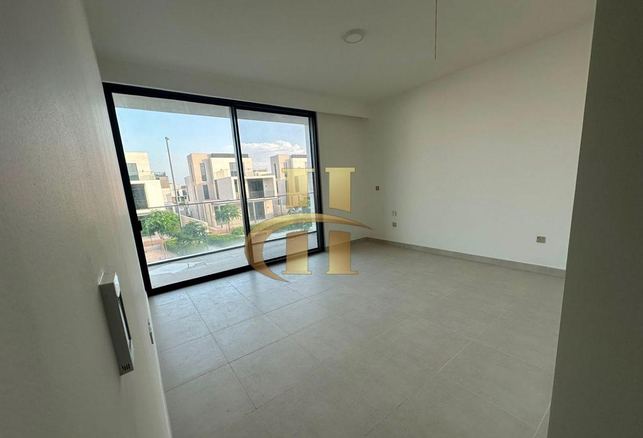 Ready To Move | Next To Park | Best Deal photo 10