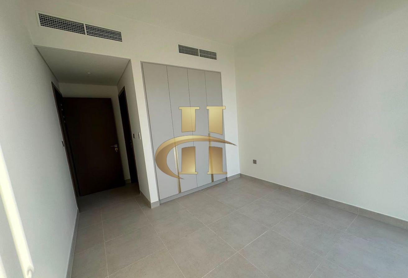 Ready To Move | Next To Park | Best Deal photo 8