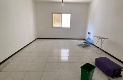 Apartment - Studio - 1 Bathroom for rent in Jamal Abdul Nasser Street - Al Majaz - Sharjah Apartment - Studio - 1 Bathroom for rent in Jamal Abdul Nasser Street - Al Majaz - Sharjah