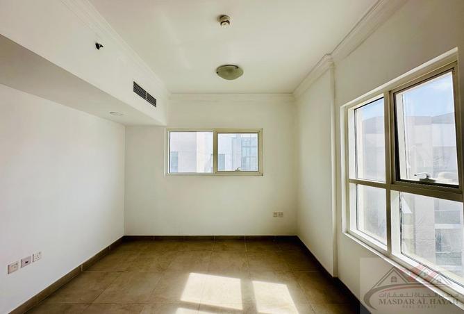 82351955 - Property Image 2