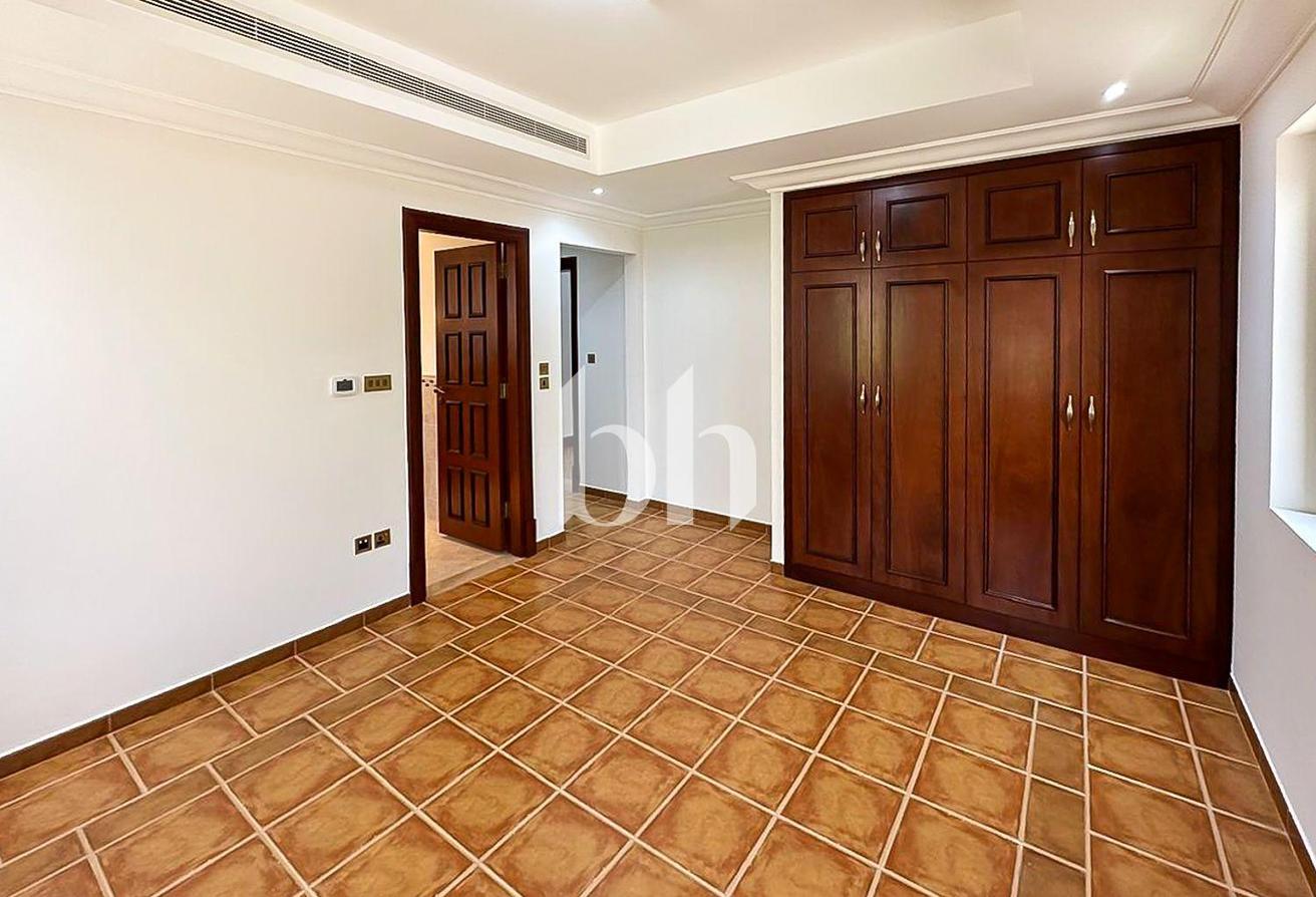 One Cheque| Private Pool | Unfurnished | Golf View photo 17