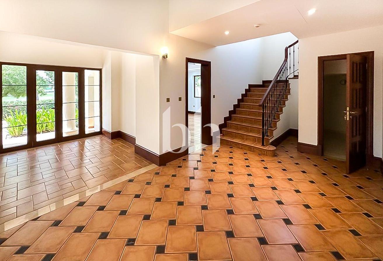 One Cheque| Private Pool | Unfurnished | Golf View photo 9