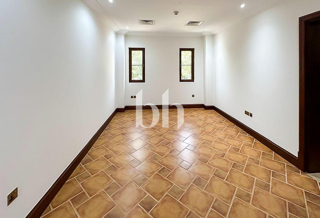 One Cheque| Private Pool | Unfurnished | Golf View photo 23