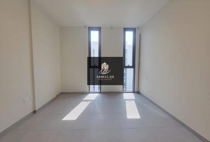 84084126 - Property Main Image