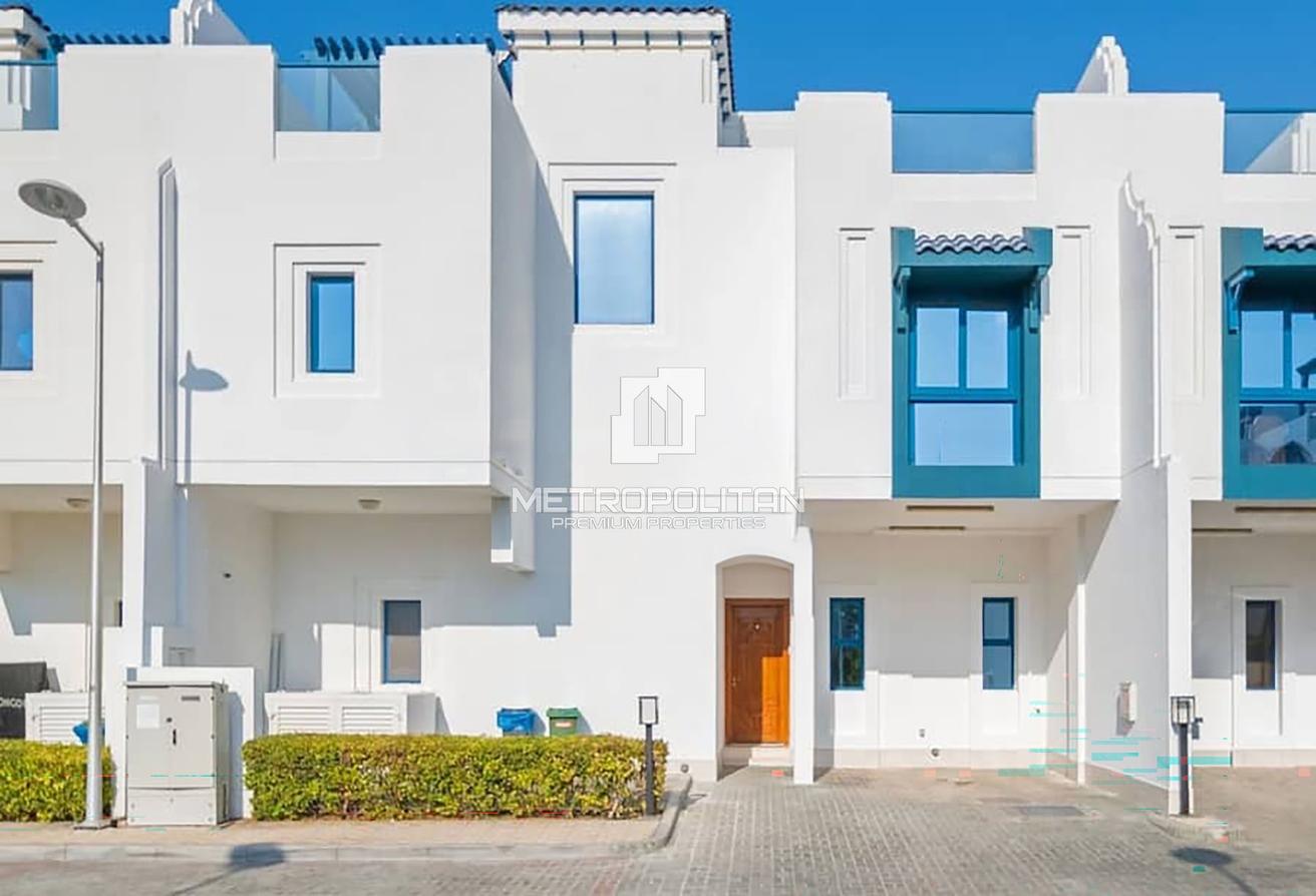 Luxury | Sea View | Vacant | Private Beach Access photo 23
