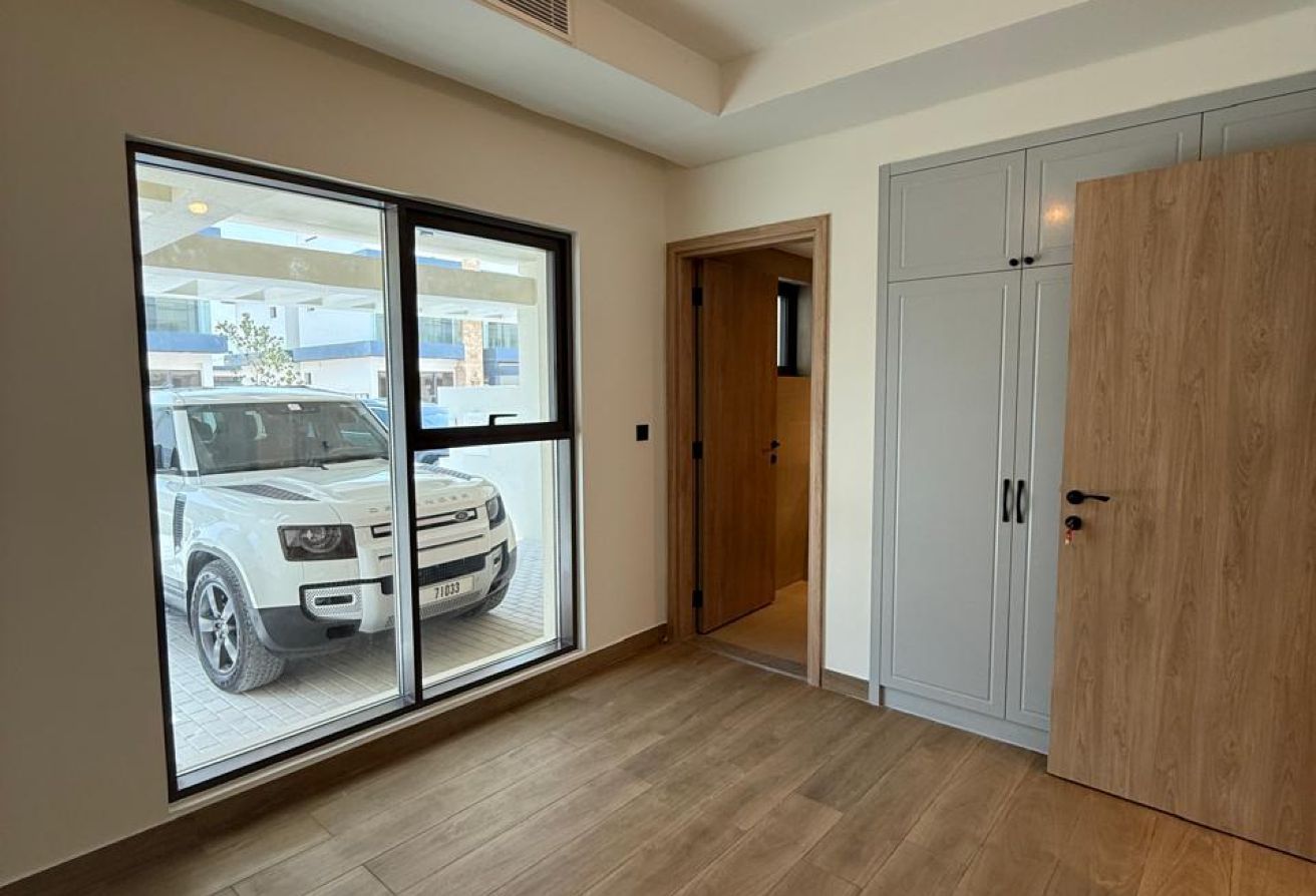 5 bedroom townhouse in Costa Brava 1, Damac Lagoons: 26