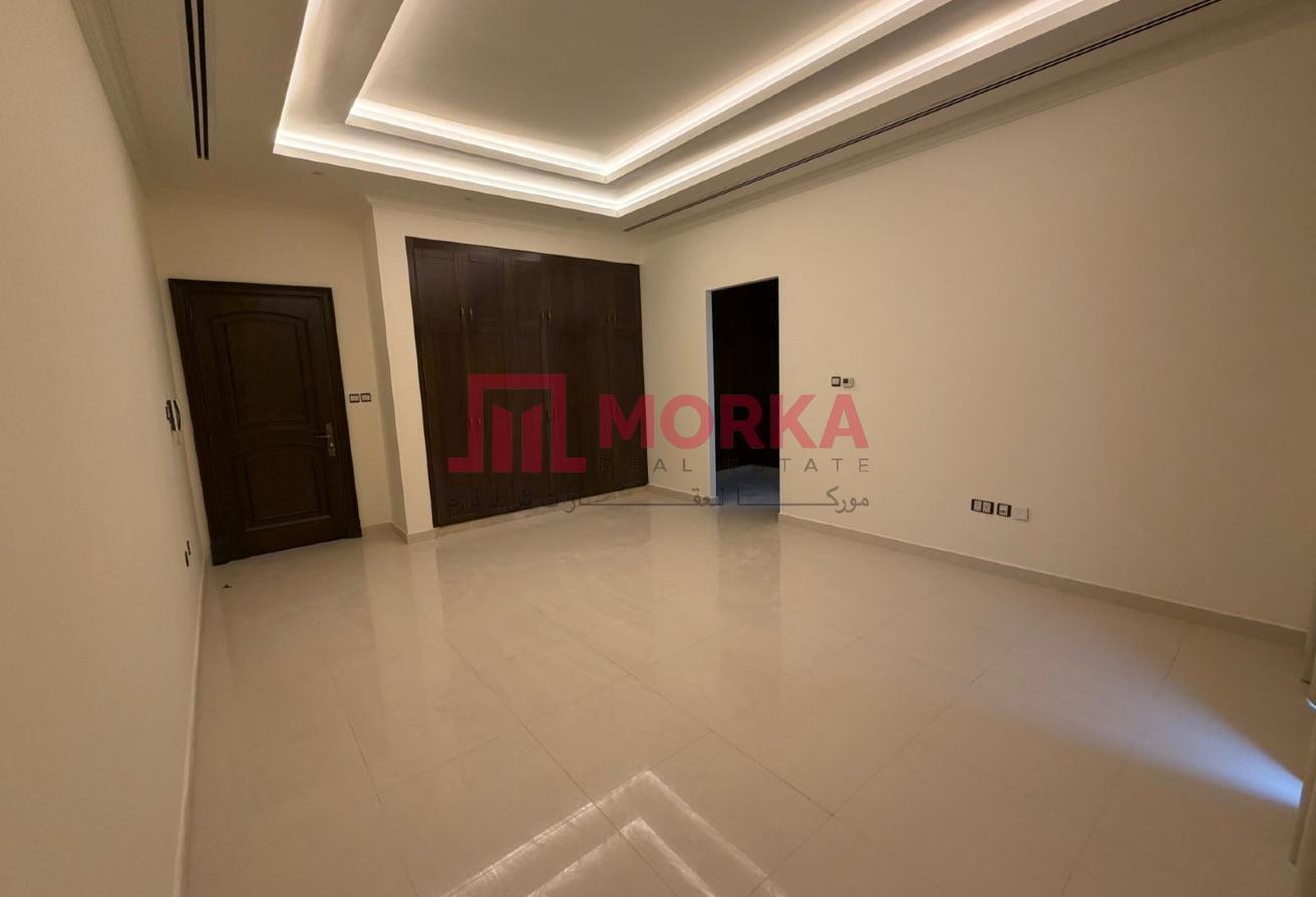Classic Lifestyle |Luxury |Prime Location photo 7