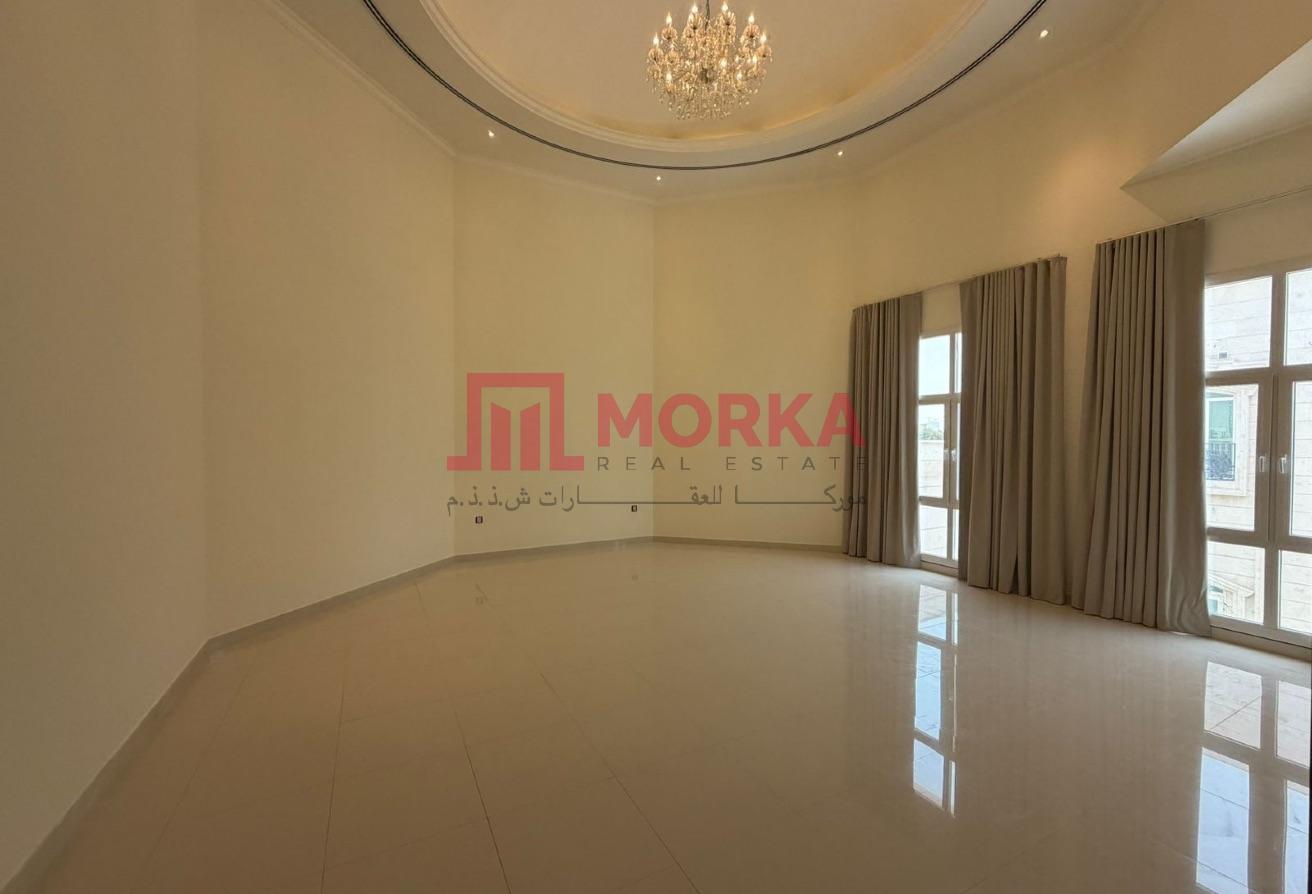 Classic Lifestyle |Luxury |Prime Location photo 14