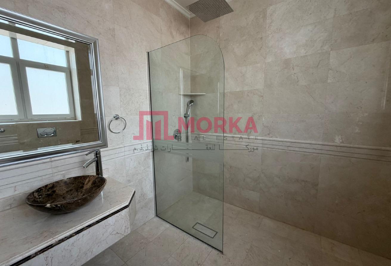 Classic Lifestyle |Luxury |Prime Location photo 13