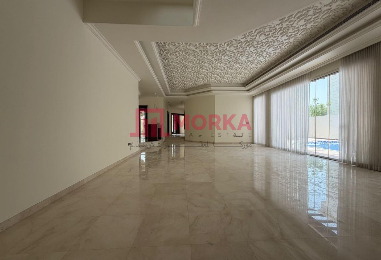 Classic Lifestyle |Luxury |Prime Location photo 5