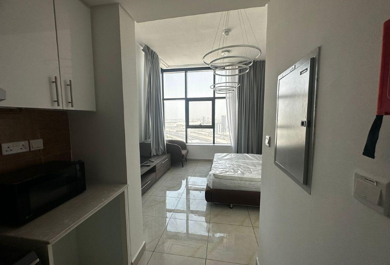 VACANT AND READY TO MOVE | FULLY FUNISHED photo 2
