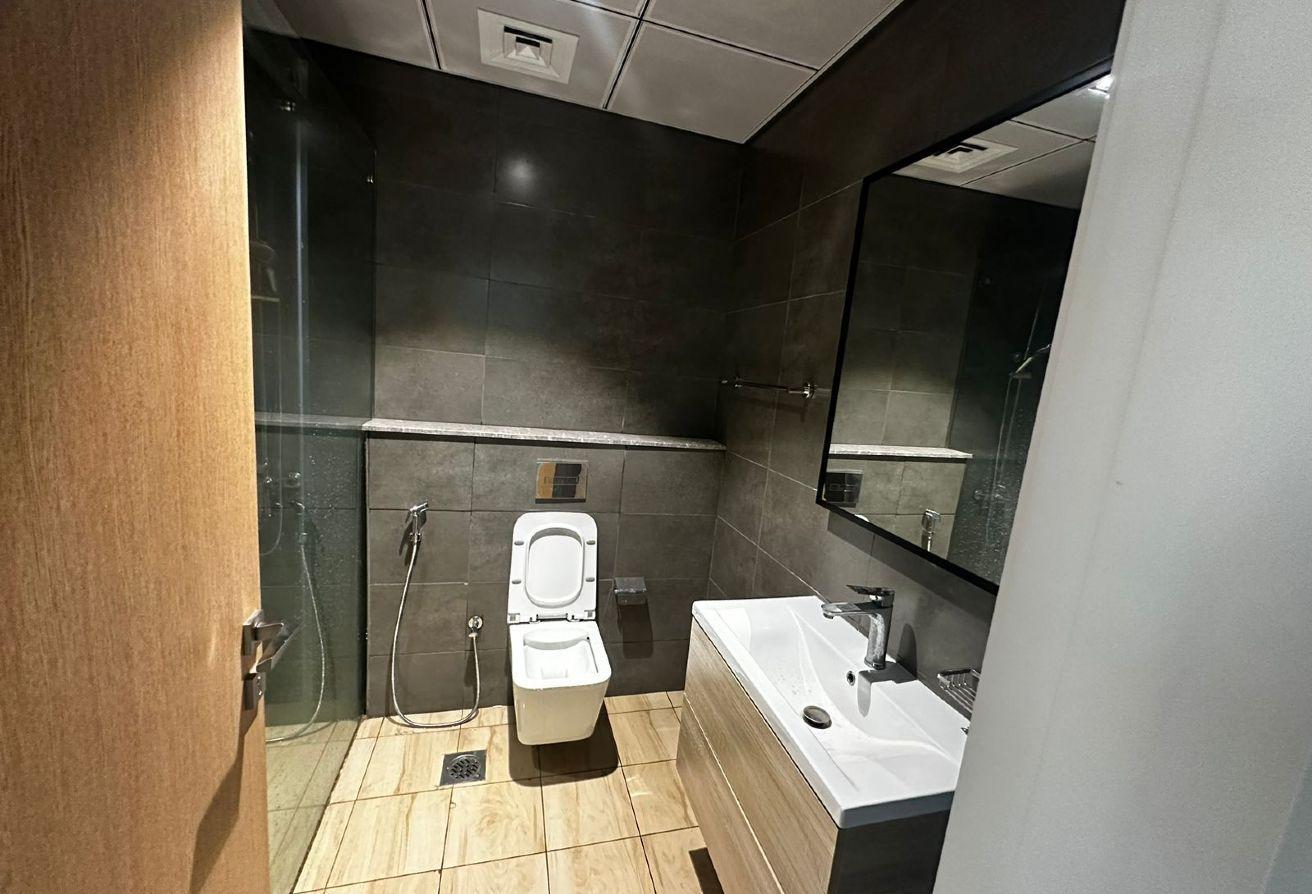 VACANT AND READY TO MOVE | FULLY FUNISHED photo 9