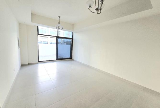 2OkKG66kTp2 - Property Image 3