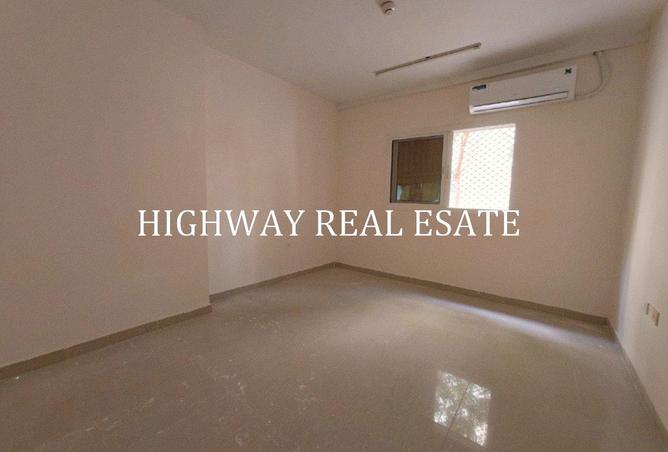118143022 - Property Image 3