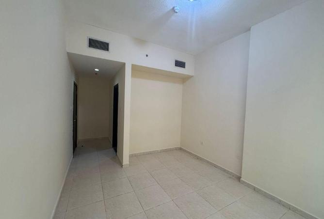 103712004 - Property Image 3
