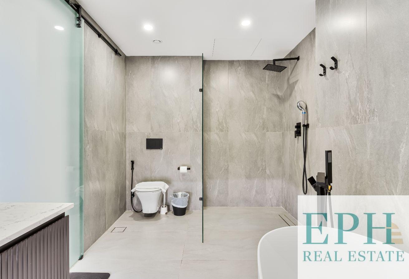 FULLY FURNISHED | MOVE-IN NOW | BURJ KHALIFA VIEW photo 8