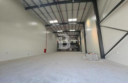 Warehouse - Studio for sale in Phase 1 - Dubai Investment Park (DIP) - Dubai