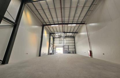Warehouse - Studio for sale in Phase 1 - Dubai Investment Park (DIP) - Dubai