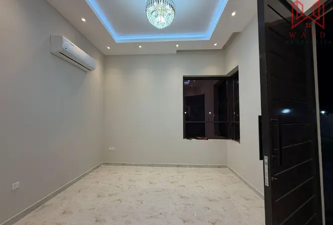 89625354 - Property Image 3