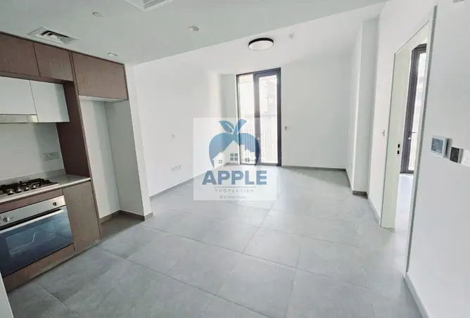 100386610 - Property Image 2