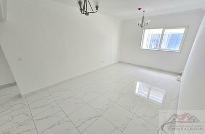 Apartment - 1 Bedroom - 2 Bathrooms for rent in Muwaileh 29 Building - Muwaileh - Sharjah
