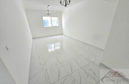 Apartment - 1 Bedroom - 2 Bathrooms for rent in Muwaileh 29 Building - Muwaileh - Sharjah