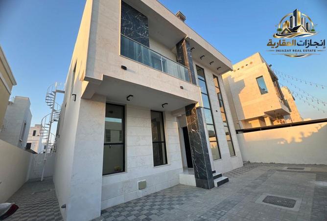 111864558 - Property Image 2