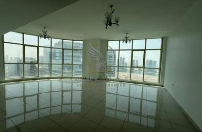 Apartment - 3 Bedrooms - 4 Bathrooms for rent in Al Khan Corniche - Al Khan - Sharjah